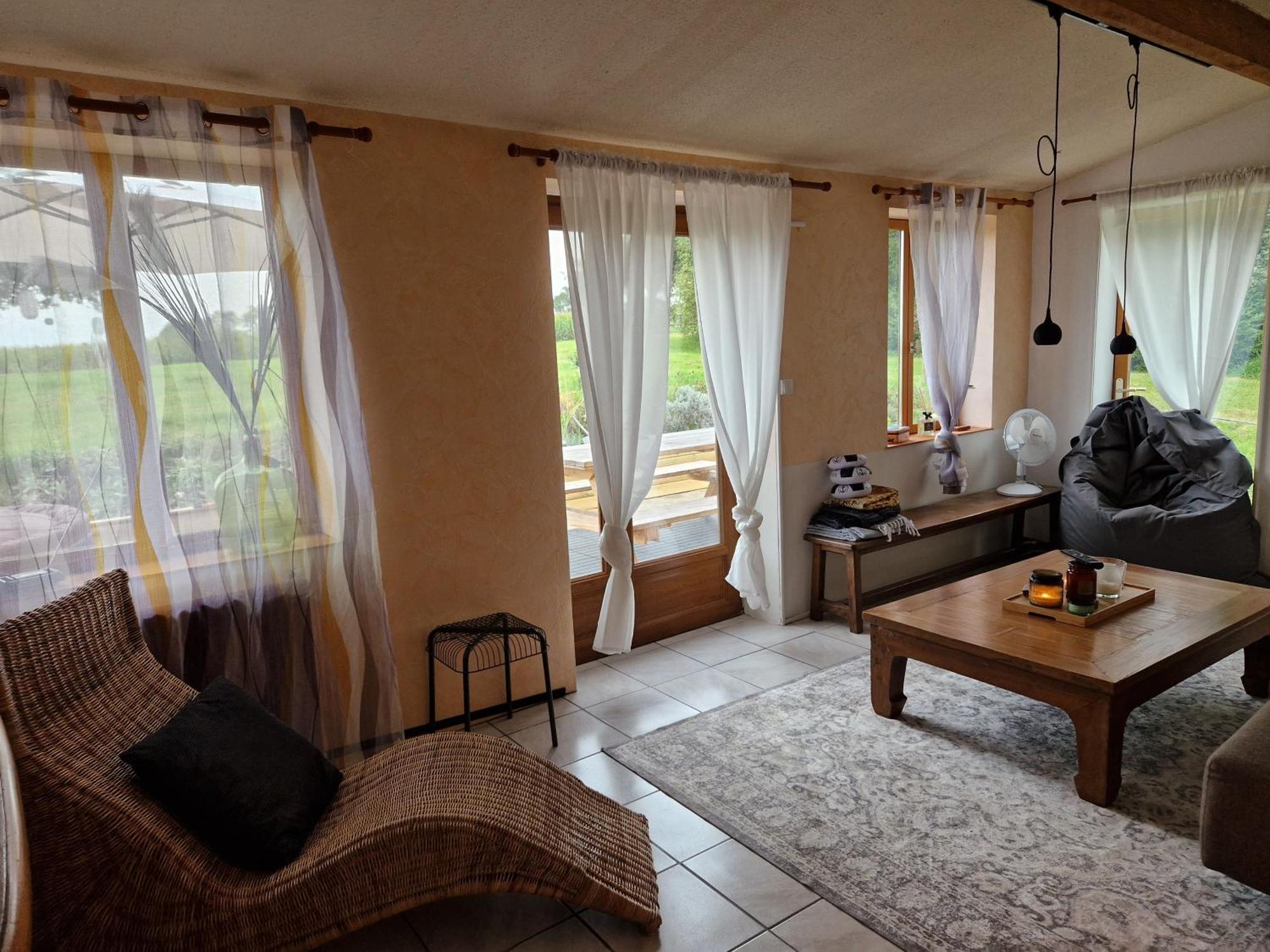 Maison Precey Zewnętrze zdjęcie